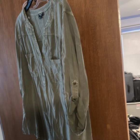 Torrid Olive Green Tunic Top new without tag - Picture 2 of 6